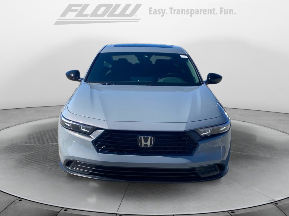 Used 2025 Honda Accord Sport image 3