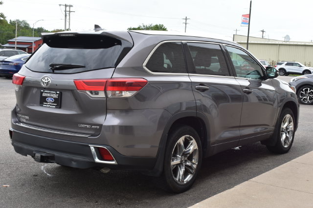 Used 2019 Toyota Highlander Limited AWD/4WD image 16