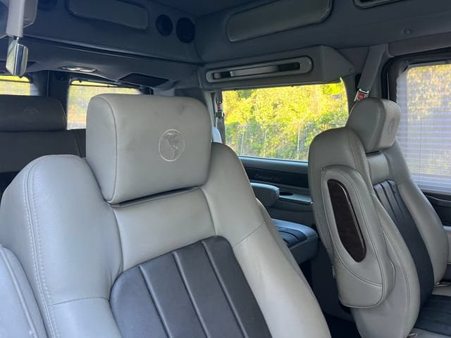 Used 2014 GMC Savana 1500 RWD image 32