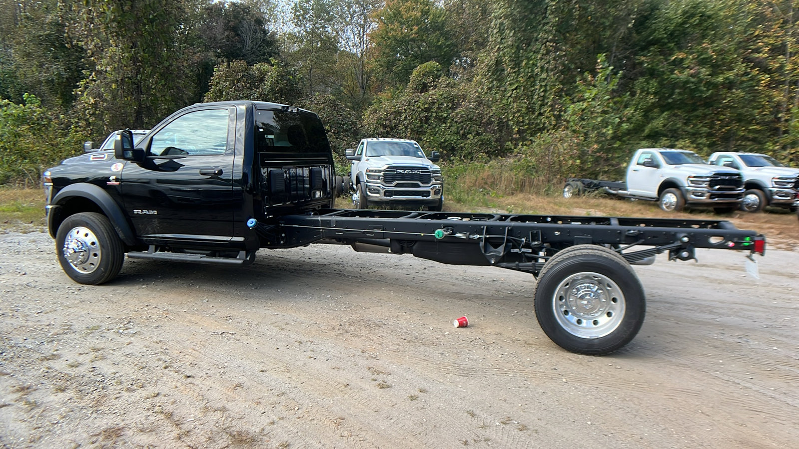 New 2025 RAM 5500 4x4 Regular Cab image 11
