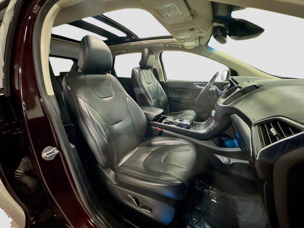 Used 2019 Ford Edge Titanium w/ Equipment Group 301A image 37