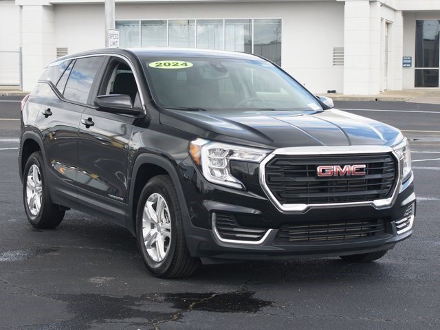 Used 2024 GMC Terrain SLE image 22