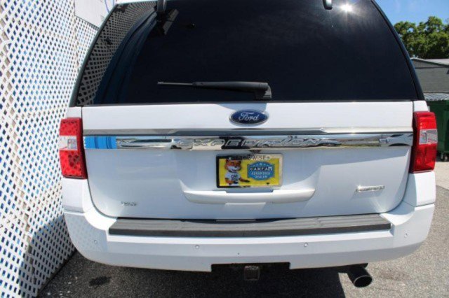 Used 2017 Ford Expedition EL XLT w/ Equipment Group 202A image 4