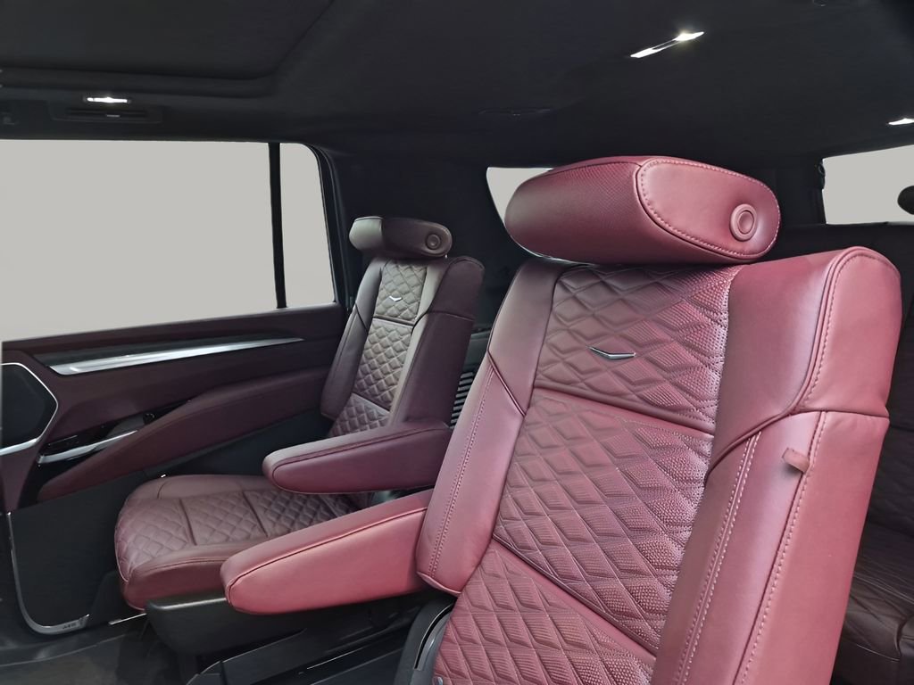 New 2026 Cadillac Escalade ESV Sport w/ Touring Package AWD/4WD image 22