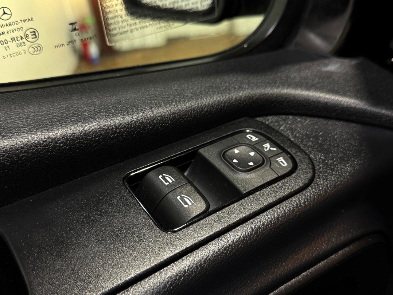 Used 2023 Mercedes-Benz Sprinter 2500 image 22