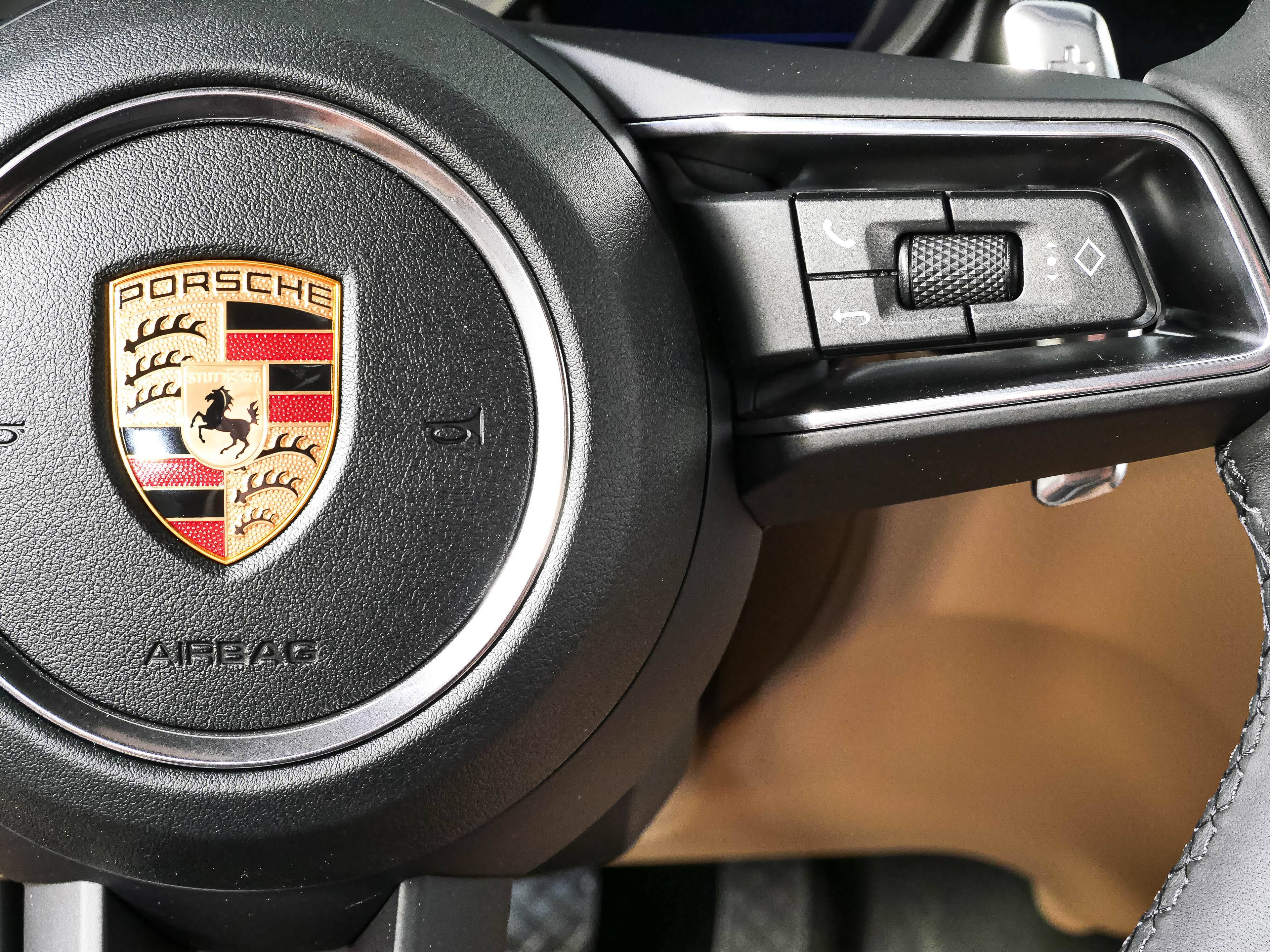 New 2026 Porsche Macan Turbo AWD/4WD image 12