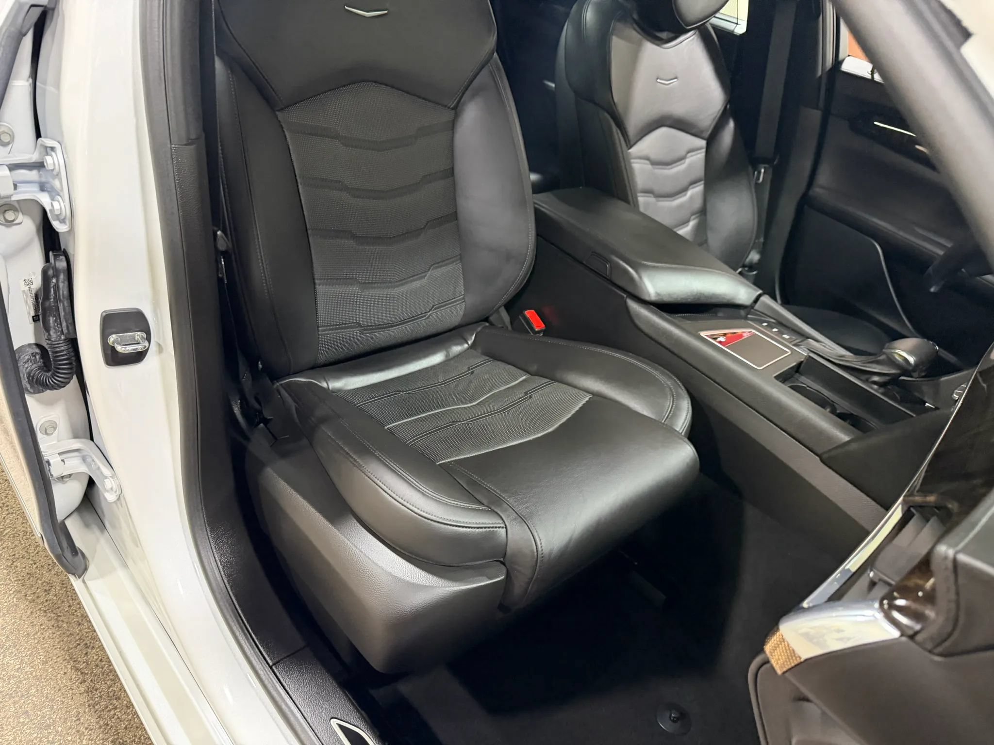 Used 2018 Cadillac CT6 Luxury AWD/4WD image 41