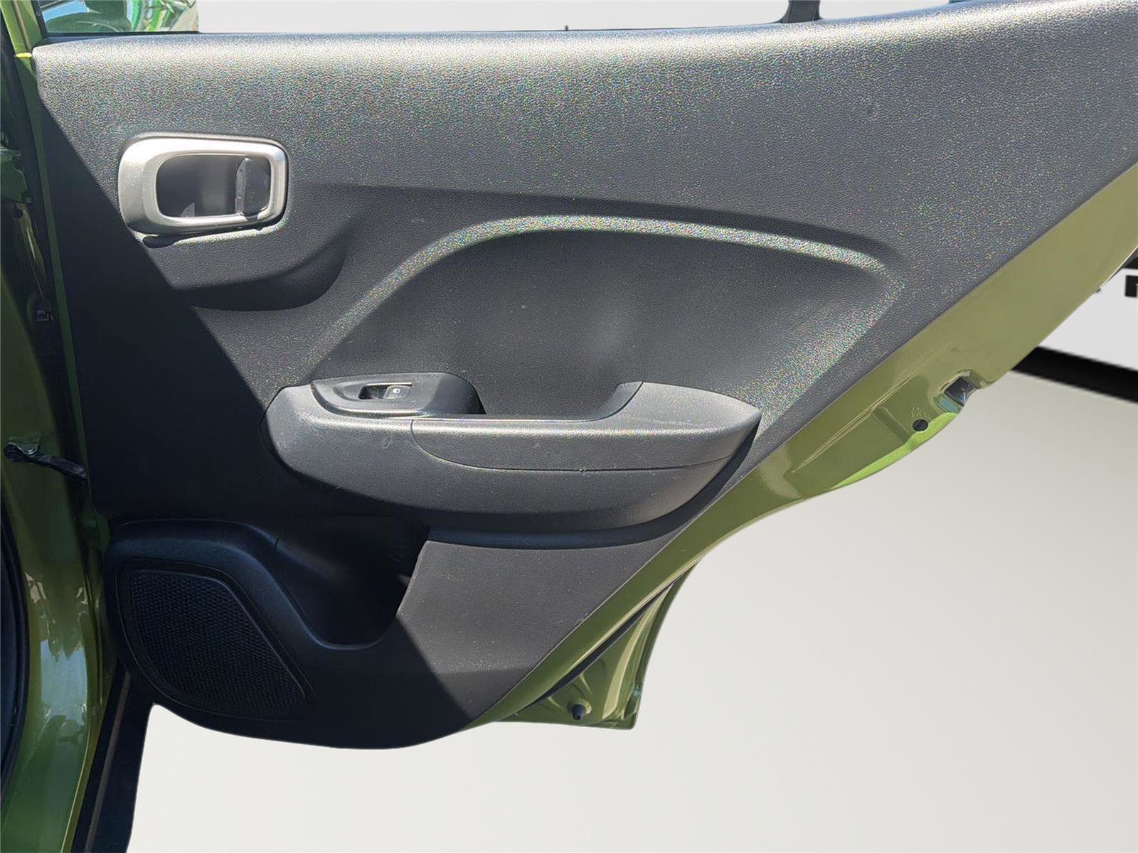 Used 2020 Hyundai Venue SEL FWD image 24