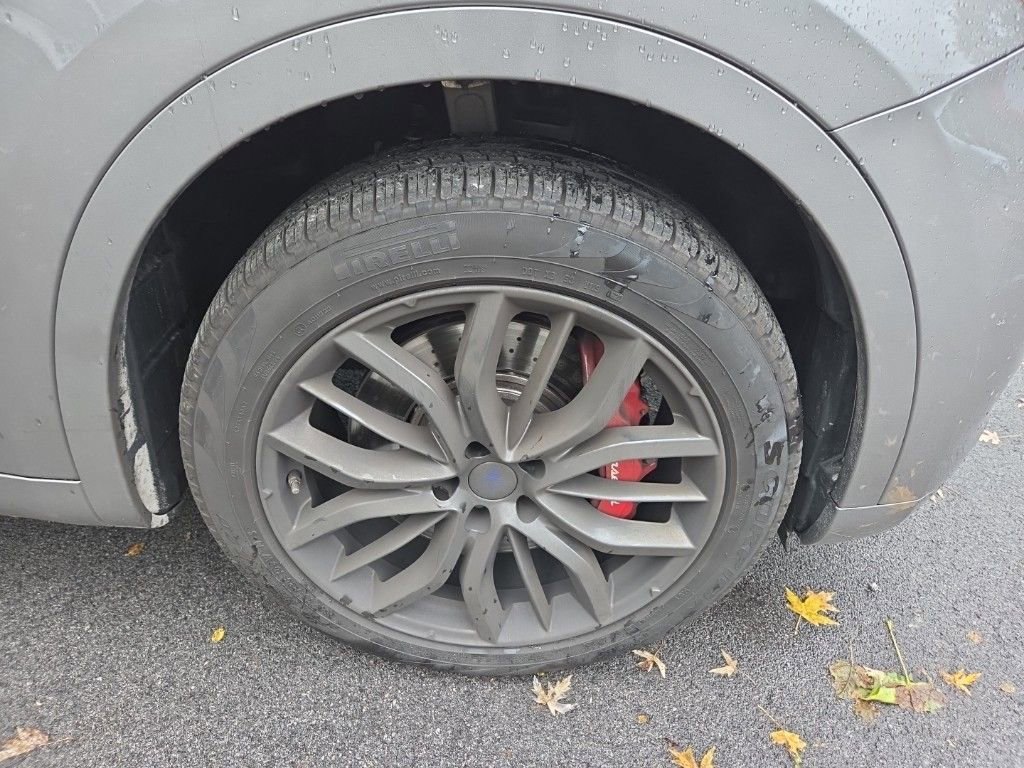 Used 2018 Maserati Levante S GranSport image 3