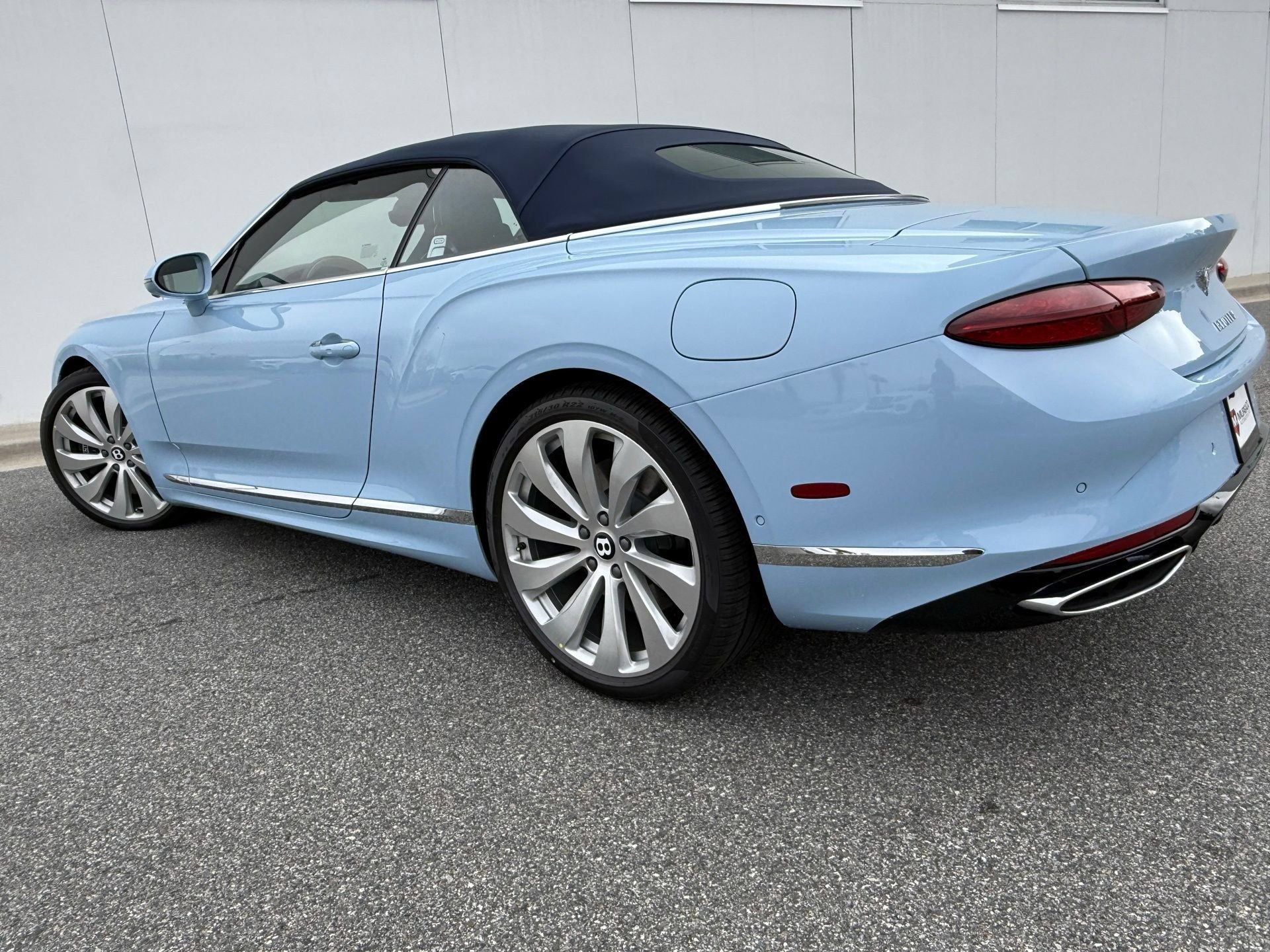 New 2026 Bentley Continental GTC AWD/4WD image 3