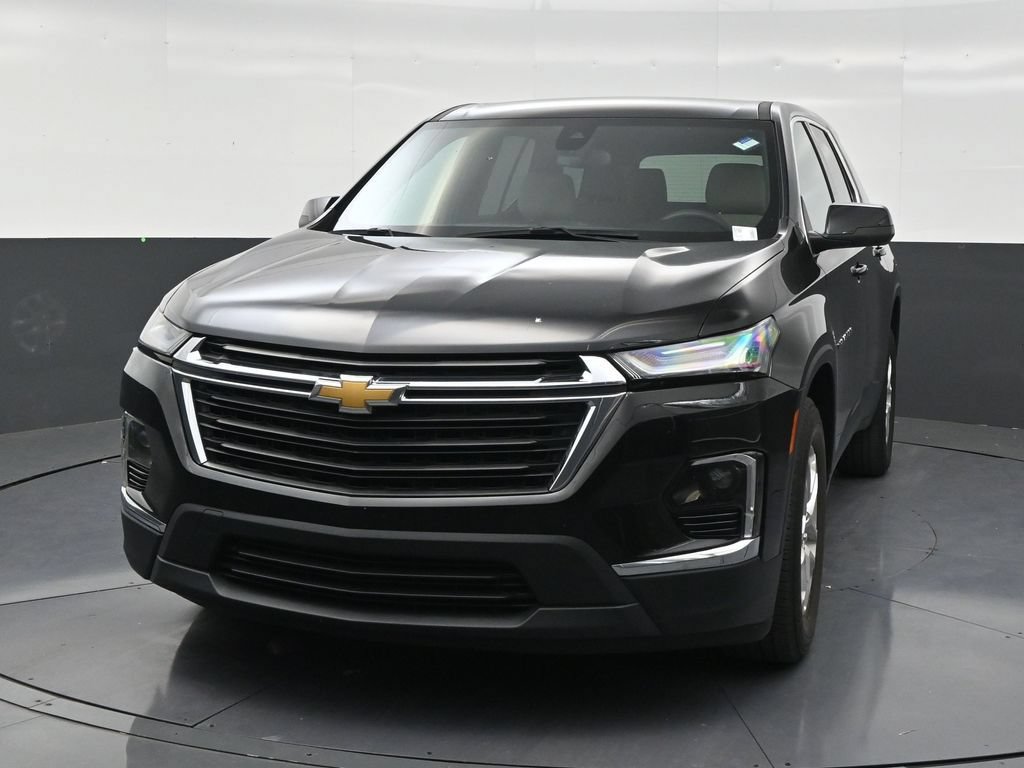 Used 2023 Chevrolet Traverse LS FWD image 8