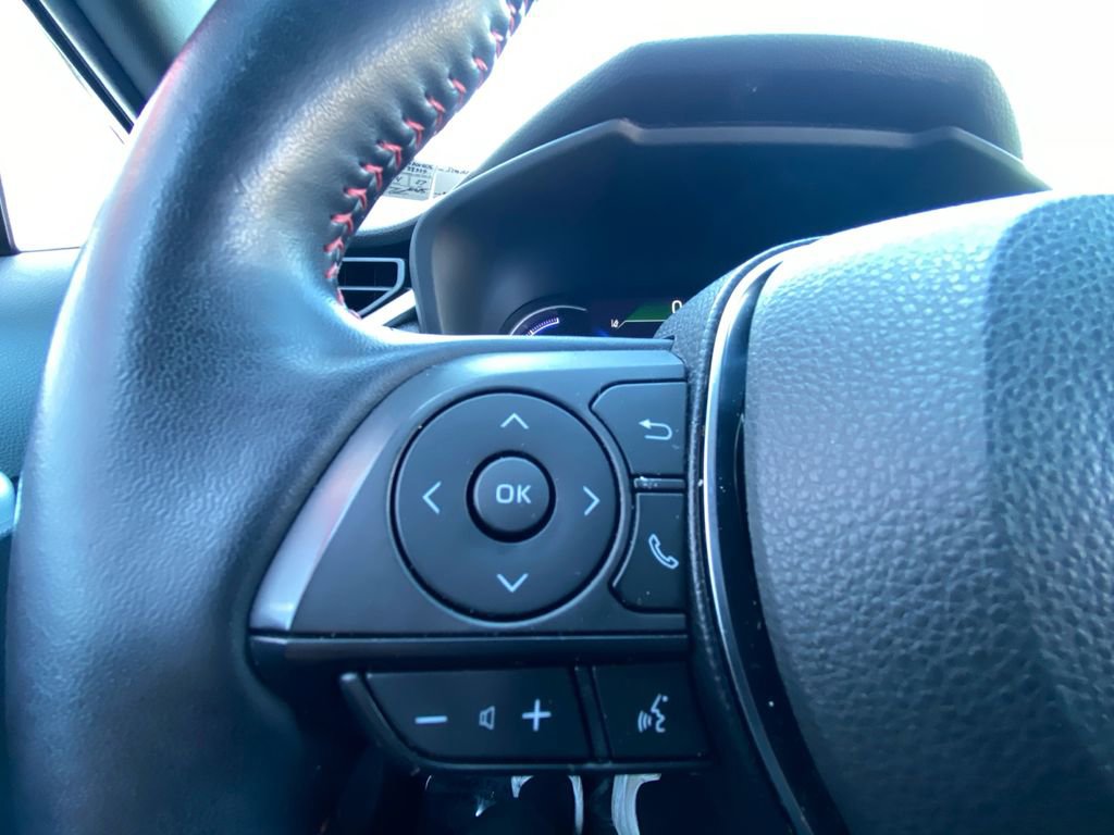 Used 2021 Toyota RAV4 SE w/ Weather & Moonroof Package image 19