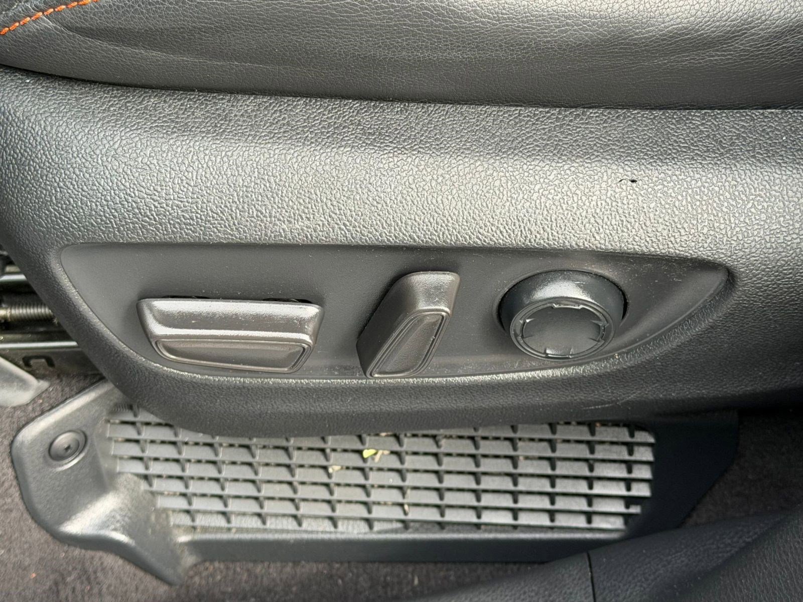 Used 2022 Toyota Sienna XSE FWD image 14