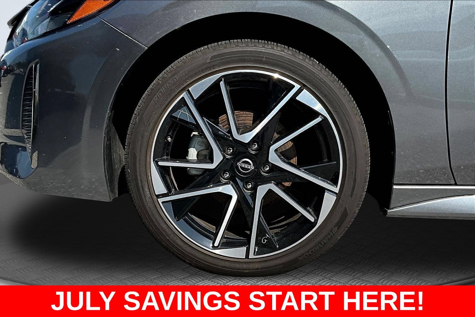 Used 2025 Nissan Sentra SR FWD image 38