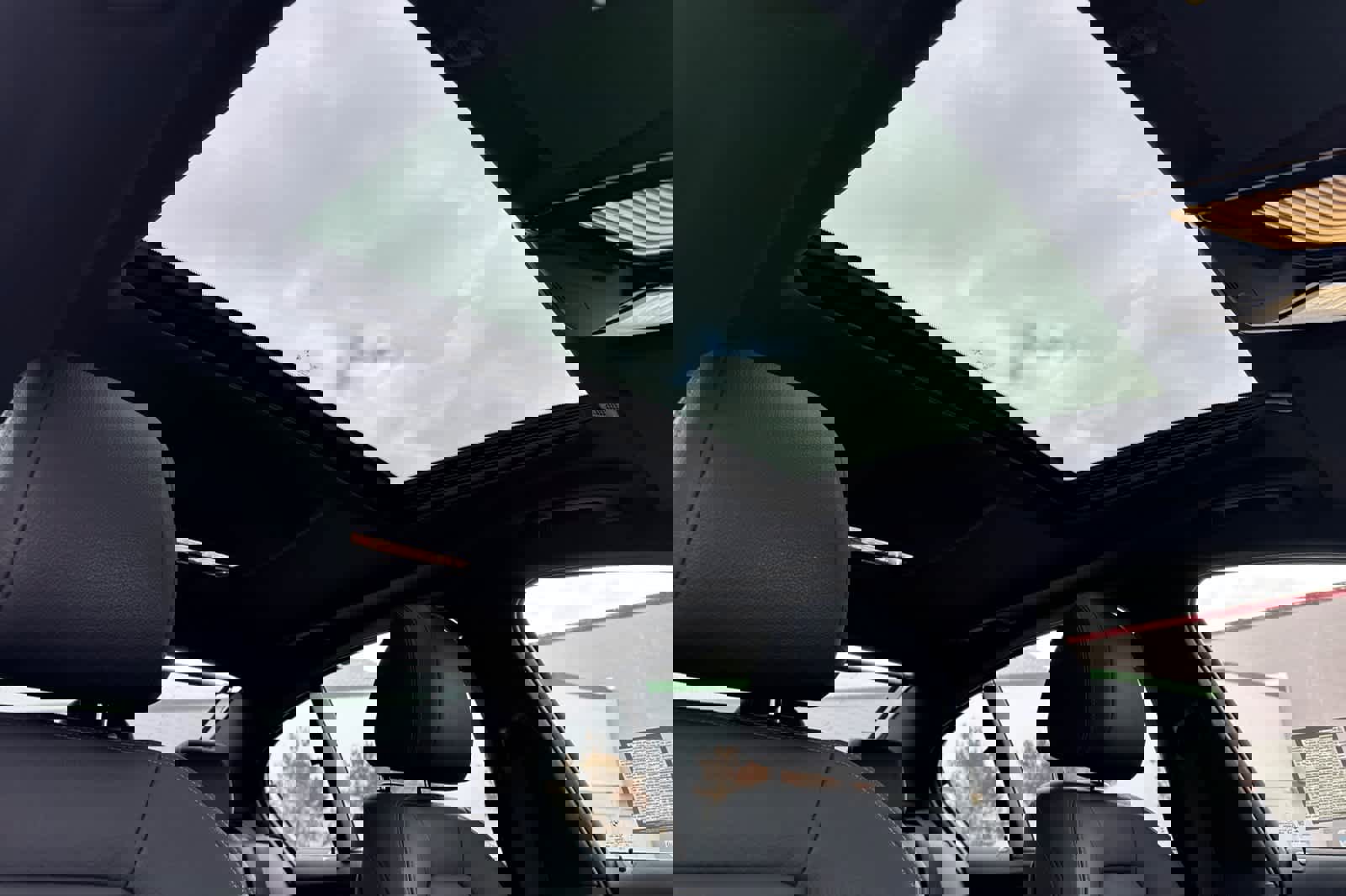 Certified 2023 BMW 530e w/ M Sport Package image 19