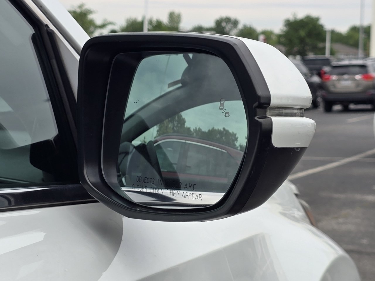 Used 2019 Honda CR-V EX image 16