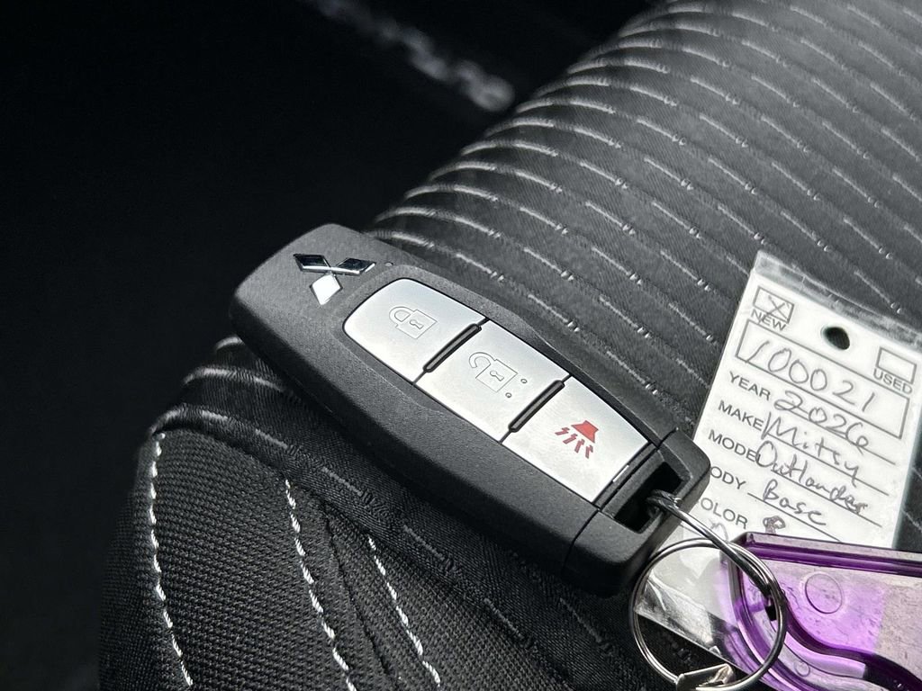 New 2026 Mitsubishi Outlander ES AWD/4WD image 28