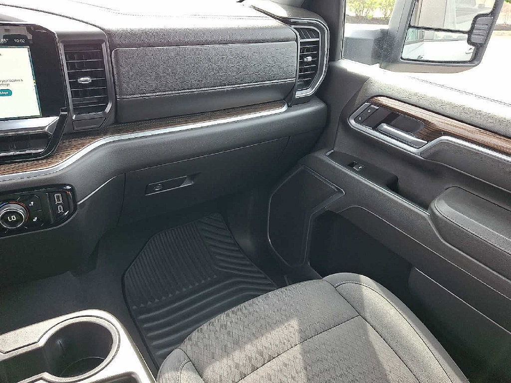 Used 2025 Chevrolet Silverado 2500 LT w/ Convenience Package AWD/4WD image 16