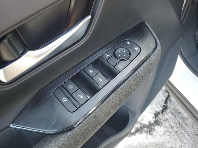 New 2026 Nissan Kicks SV w/ Cold Weather Package AWD/4WD image 24