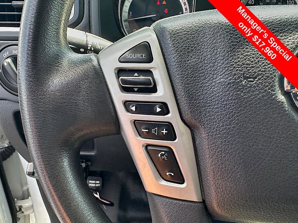 Used 2017 Nissan Titan S image 18