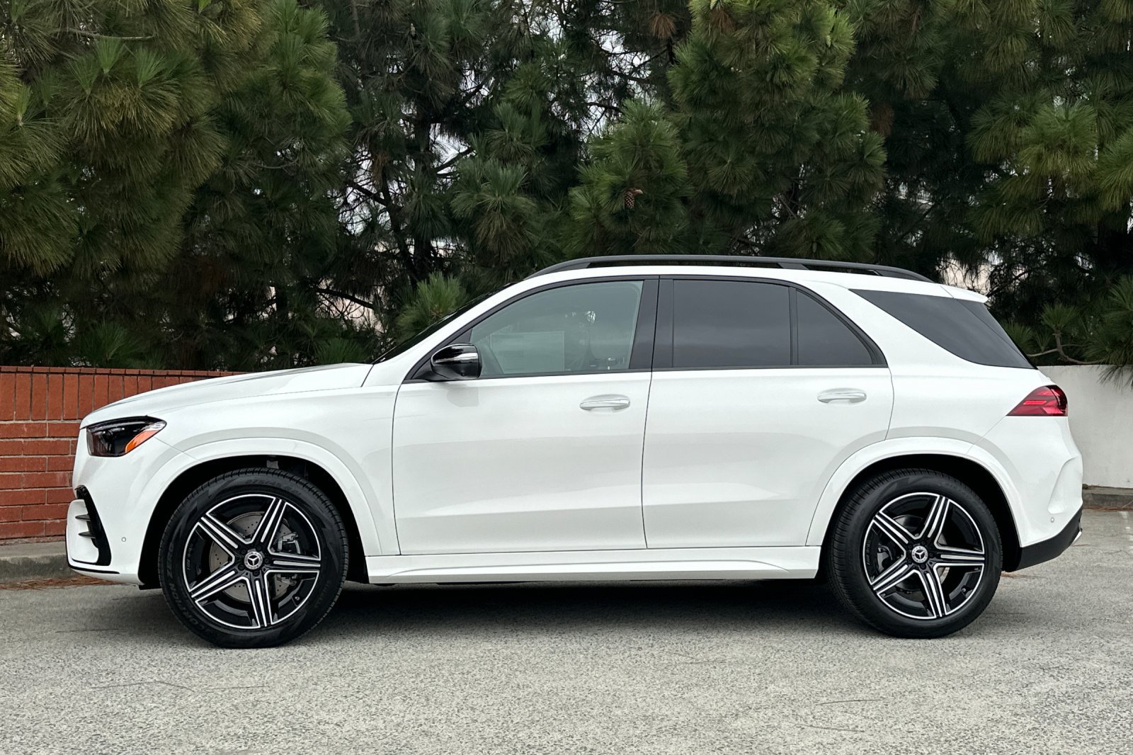 New 2026 Mercedes-Benz GLE 580 4MATIC image 7