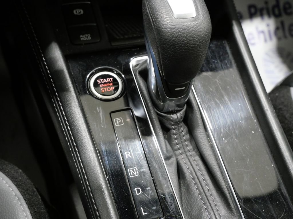 Used 2023 Nissan Kicks SR w/ SR Premium Package image 22