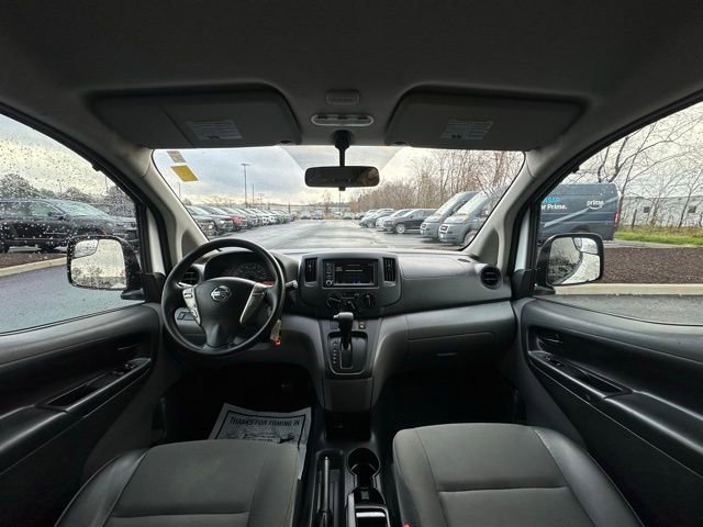 Used 2021 Nissan NV200 S w/ Back Door Glass Package image 2