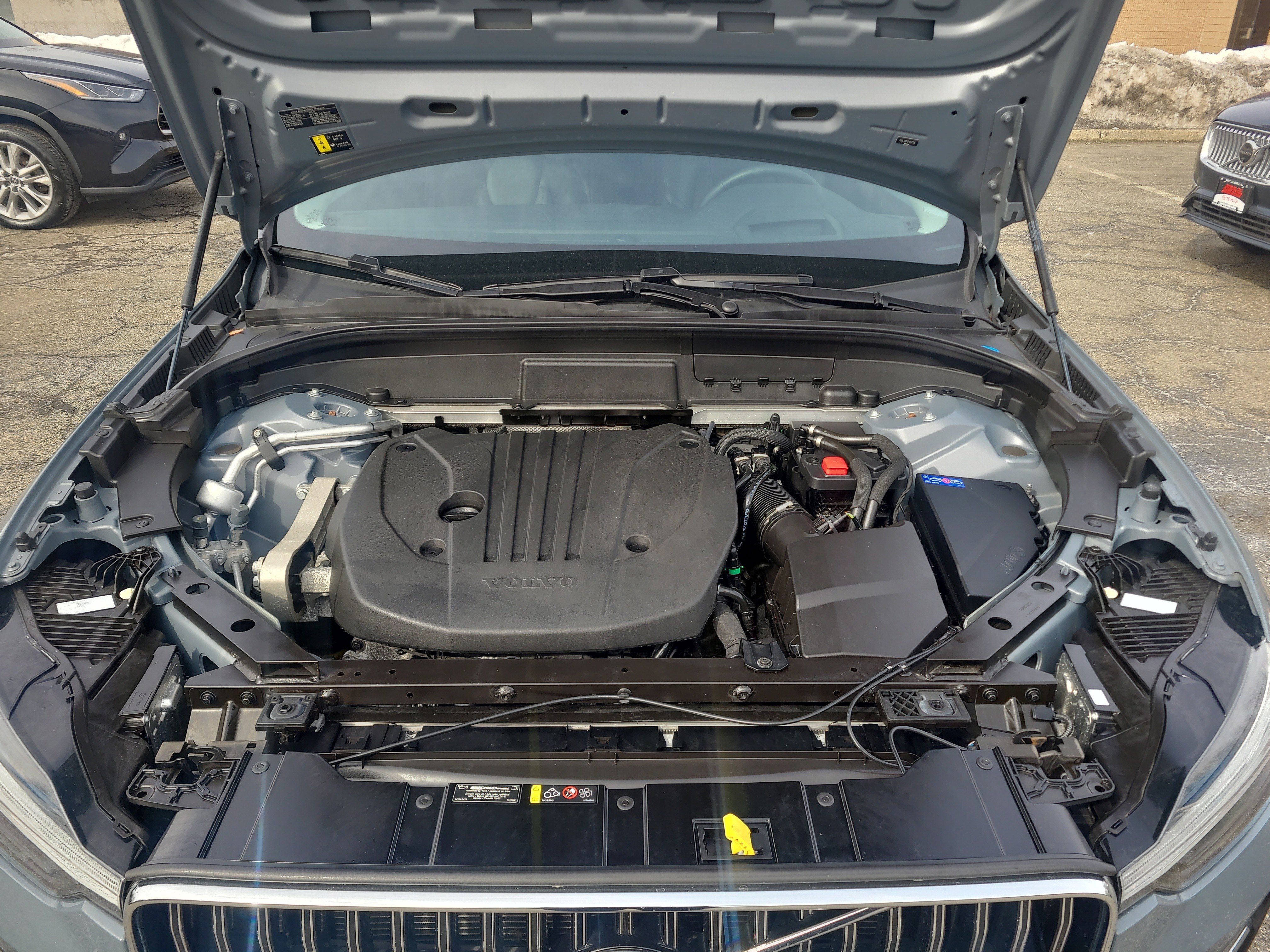 Used 2023 Volvo XC60 B5 Ultimate image 33