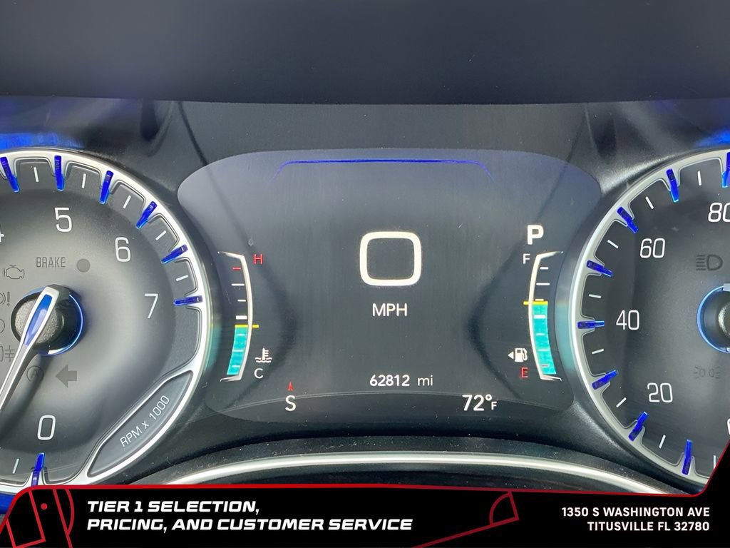 Used 2024 Chrysler Pacifica Limited FWD image 25