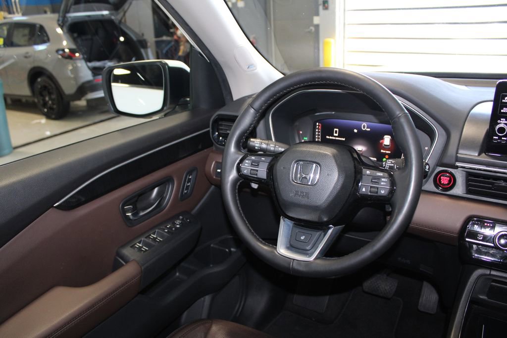 Used 2024 Honda Pilot Elite image 24