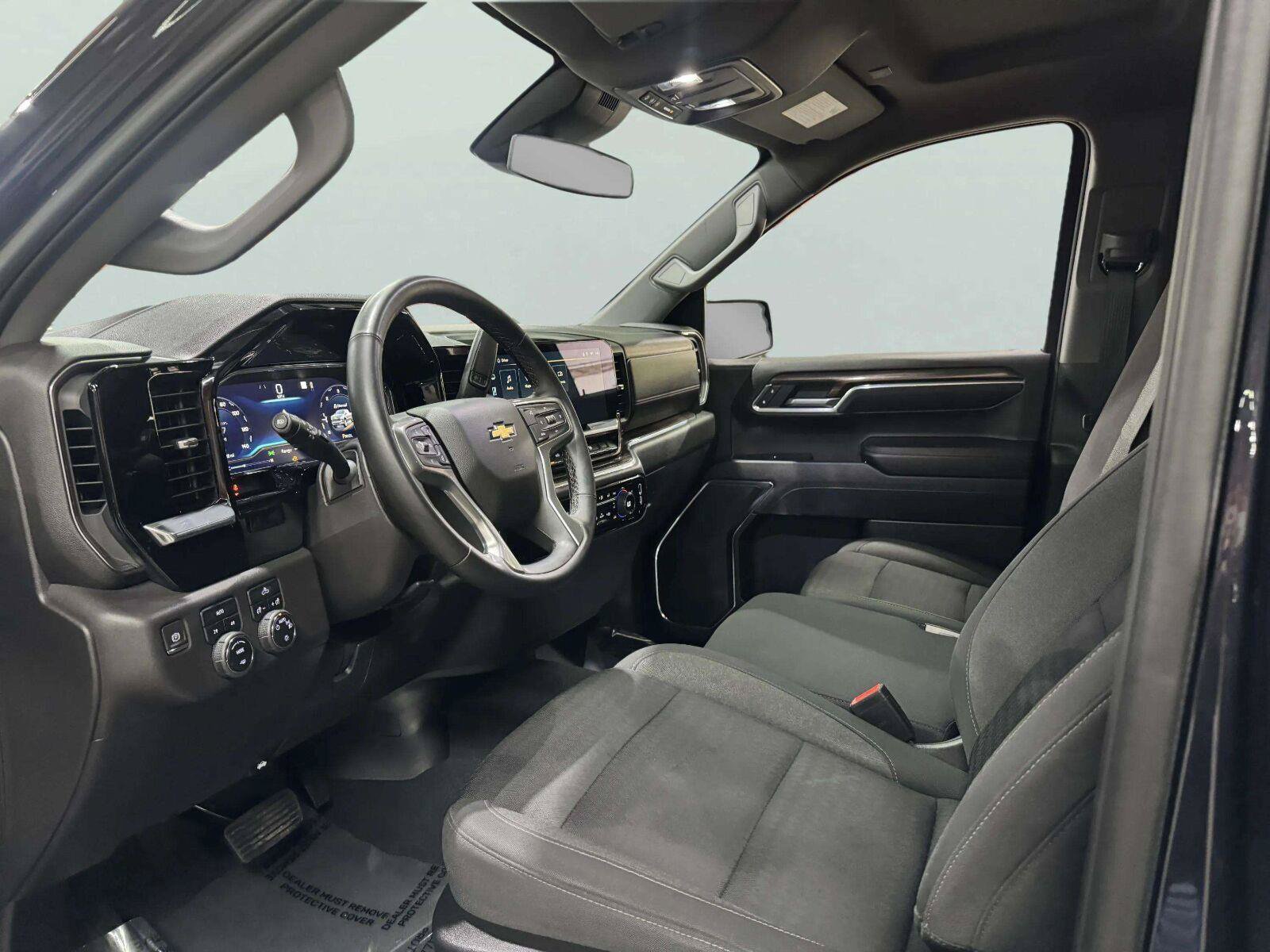 Used 2023 Chevrolet Silverado 1500 LT AWD/4WD image 27