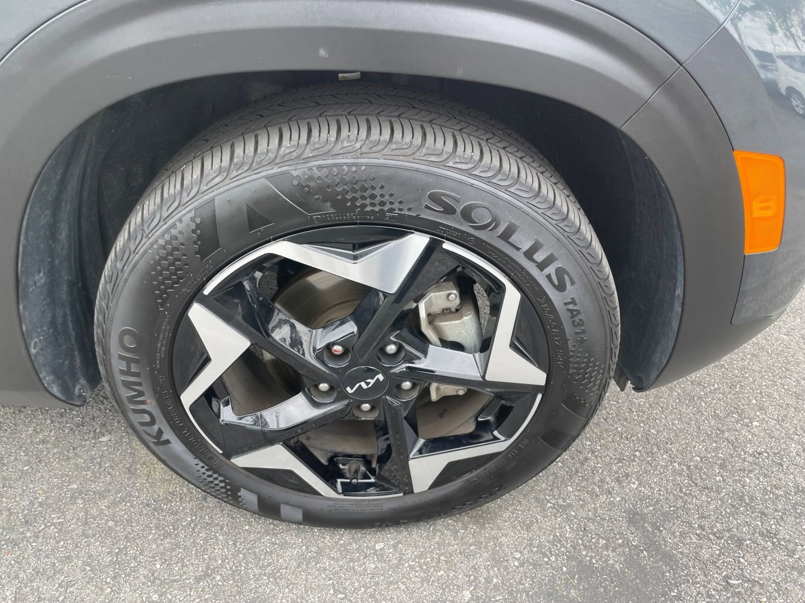 Used 2025 Kia Seltos S image 32