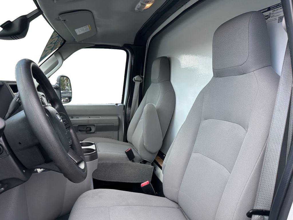 Used 2024 Ford E-350 and Econoline 350 Super Duty w/ Driver's Safety Package RWD image 10