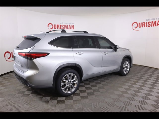Used 2023 Toyota Highlander Limited image 11