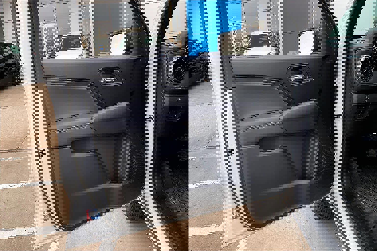 Certified 2024 Chevrolet Colorado LT w/ LT Convenience Package III image 20