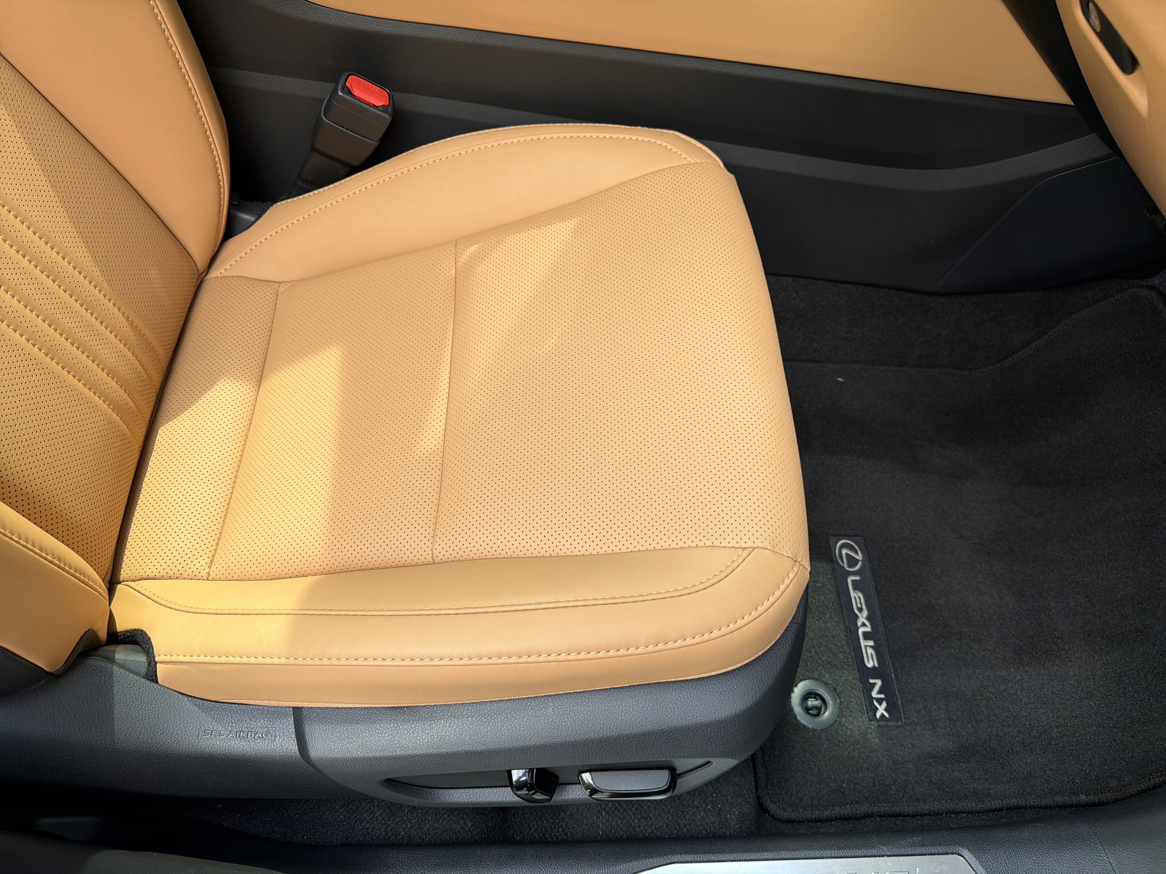 Certified 2025 Lexus NX 350 AWD w/ Cold Area Package image 39