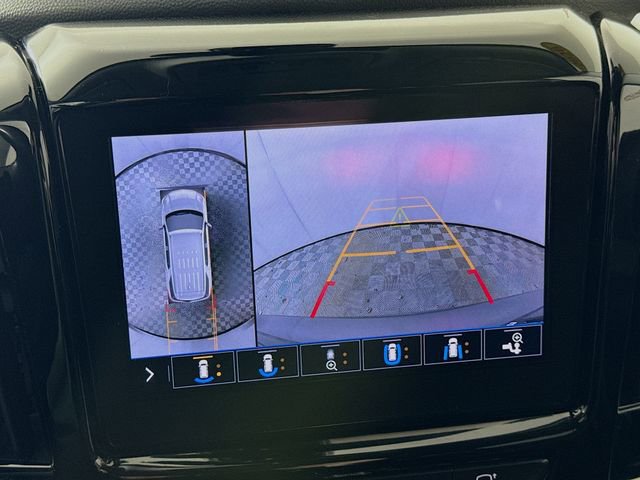 Used 2020 Chevrolet Traverse High Country image 14