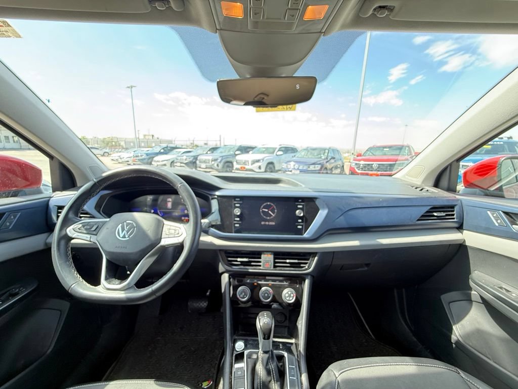 Used 2023 Volkswagen Taos SE FWD image 11