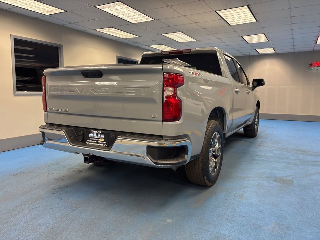Certified 2024 Chevrolet Silverado 1500 LT AWD/4WD image 2