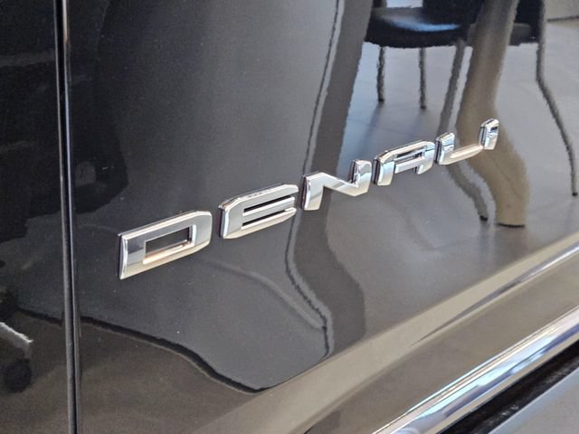 New 2026 GMC Yukon Denali Ultimate AWD/4WD image 12
