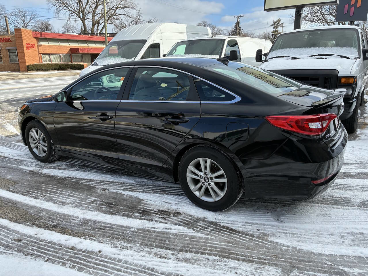 Used 2017 Hyundai Sonata SE w/ Cargo Package image 8