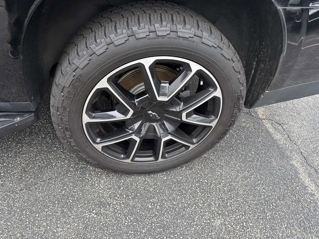 Used 2021 Chevrolet Suburban RST image 17