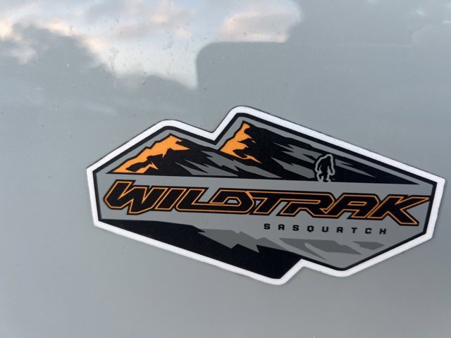 Used 2023 Ford Bronco Wildtrak image 5