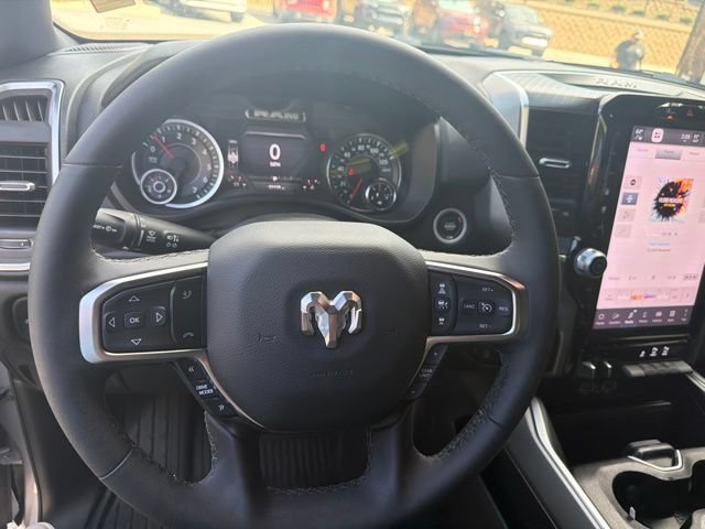 Used 2025 RAM 1500 Big Horn AWD/4WD image 16
