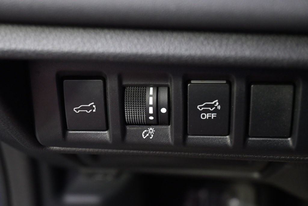 Used 2023 Subaru Outback Limited XT AWD/4WD image 25