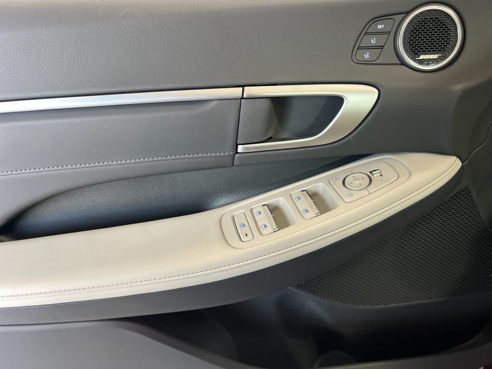New 2025 Hyundai Sonata Limited FWD image 12