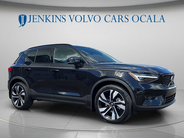 New 2026 Volvo XC40 B5 Plus w/ Climate Package AWD/4WD image 1