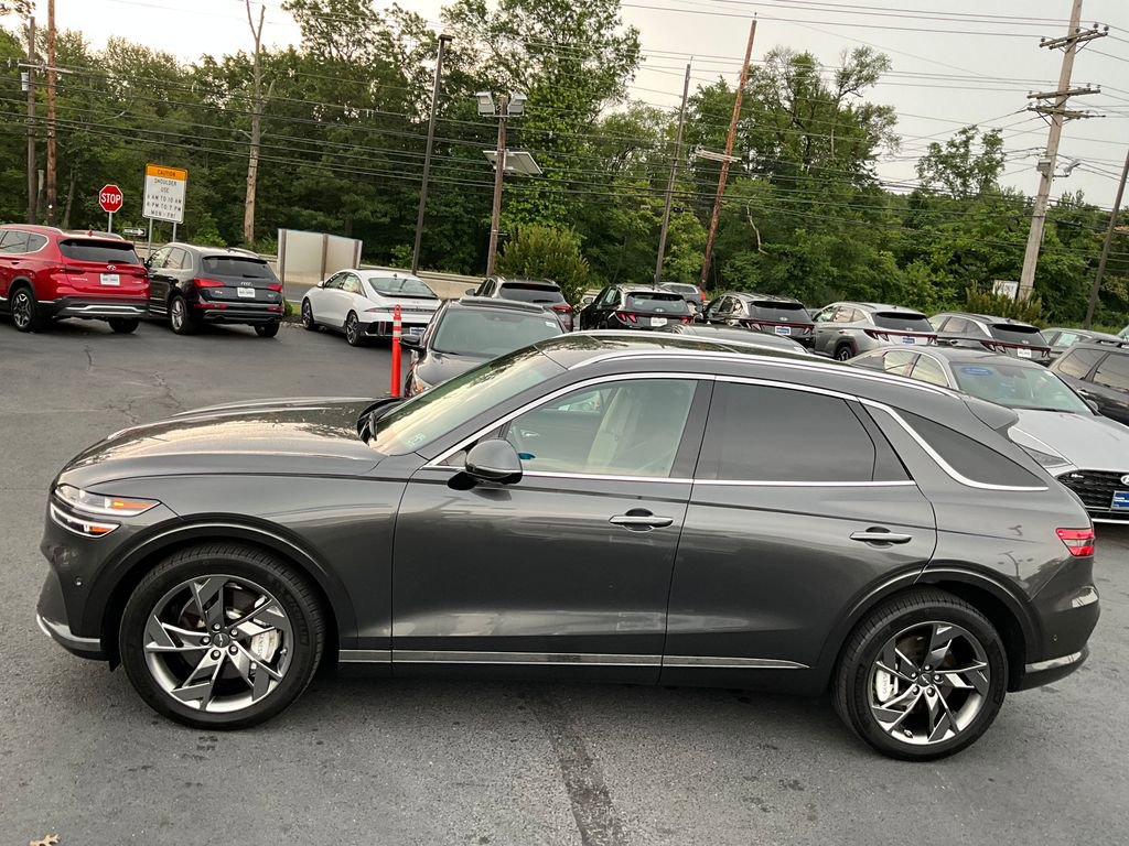 Used 2025 Genesis Electrified GV70 Advanced w/ Prestige Package image 4