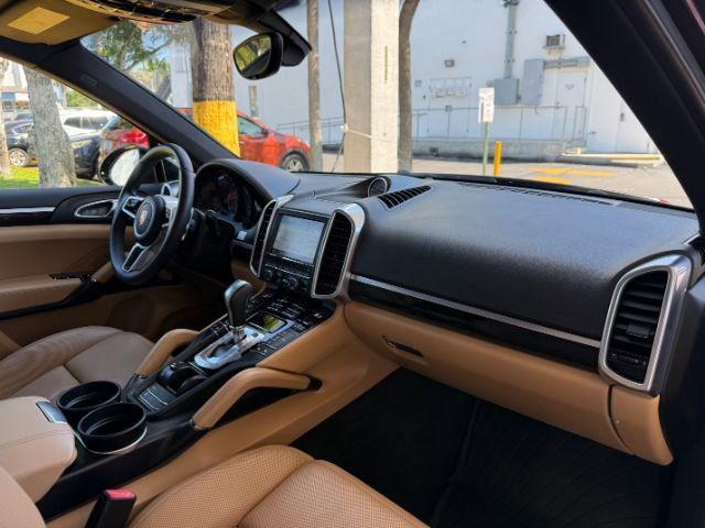 Used 2015 Porsche Cayenne Diesel image 17