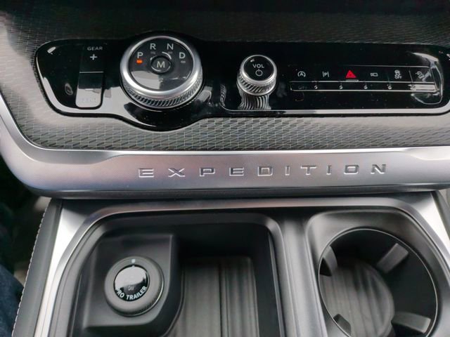 New 2026 Ford Expedition Max Platinum image 22
